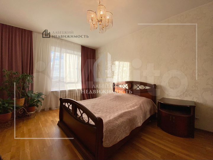 4-к. квартира, 128,3 м², 5/6 эт.