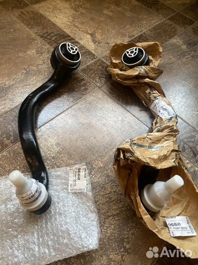Продаю Рычаги передние на BMW X5(X6)