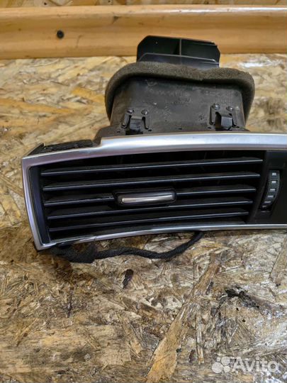 Дефлектор Воздушный Левый Ауди А6 С6 4F1820901D