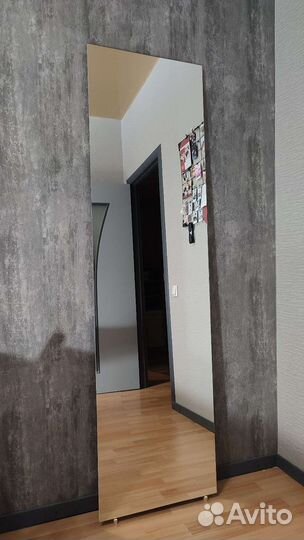 Зеркало настенное (парящее)