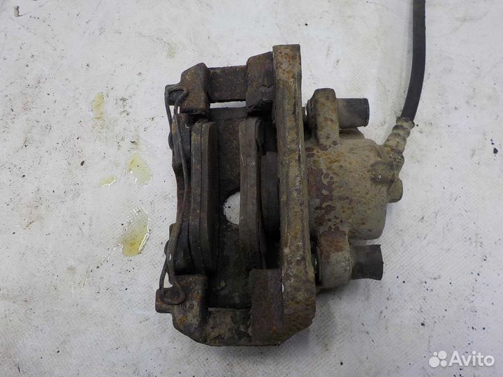 Суппорт передний правый renault scenic