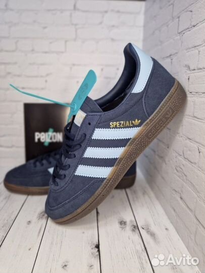 Кроссовки adidas