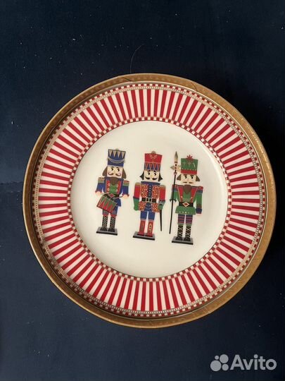 Коллекционные тарелки 