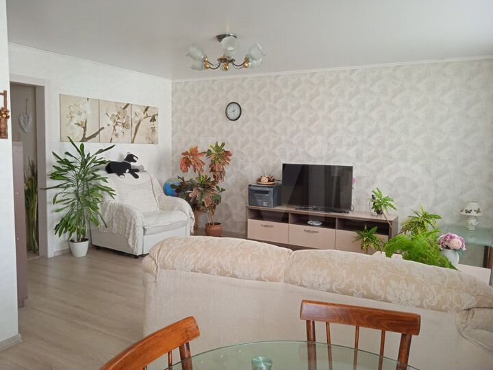 2-к. квартира, 60 м², 6/10 эт.