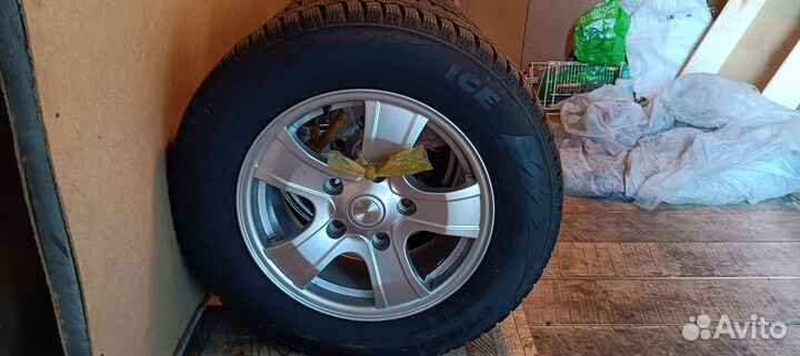 Зимние колеса на ниву r16