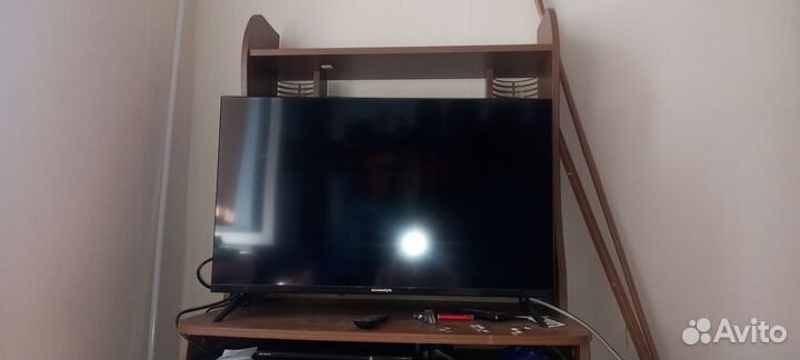 Телевизор SMART tv 32 бу