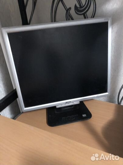Монитор Acer и системный блок