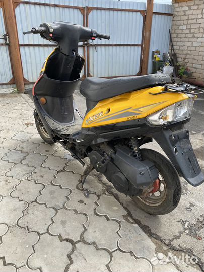 Скутер рейсер