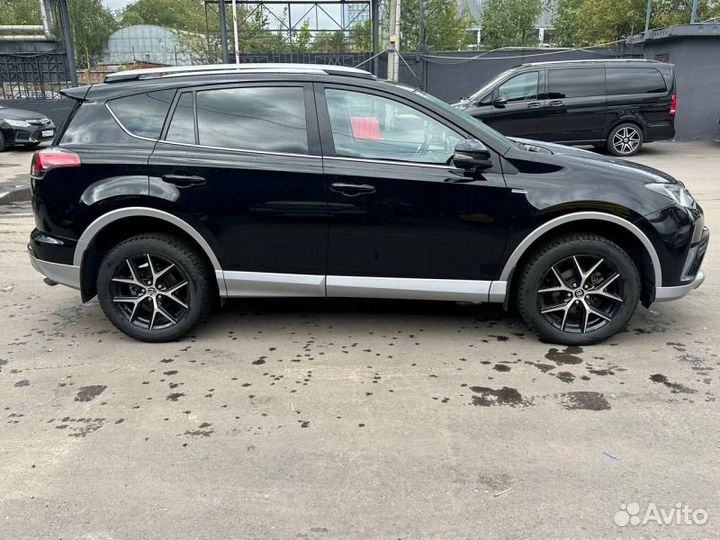 Разбор Toyota Rav4 XA40 3ZR-FE 2017