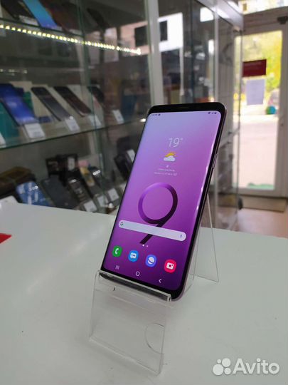Смартфон samsung Galaxy S9