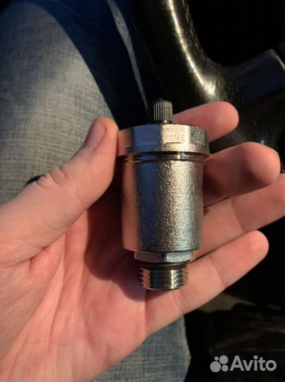 Воздухоотводчик автоматичекий