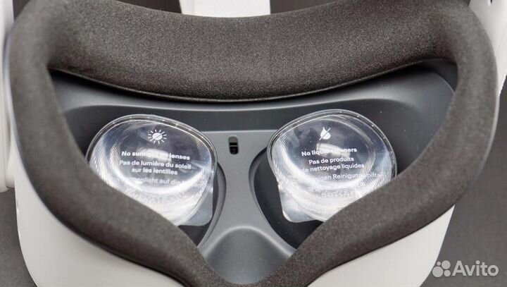 Системой виртуальной реальности Oculus Quest 2 VR