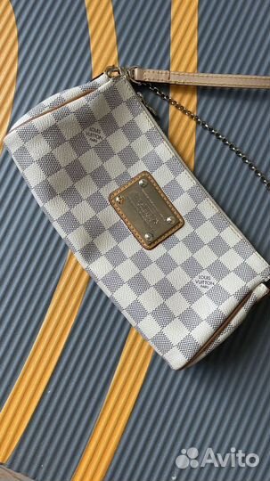 Клатч Louis Vuitton