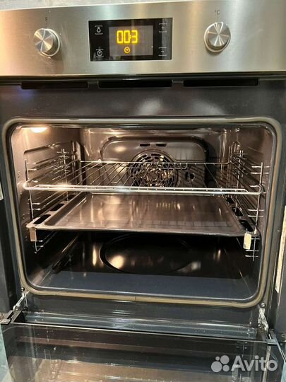 Духовой шкаф Hotpoint Ariston