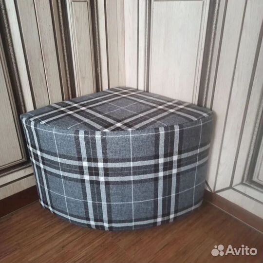 Пуфик угловой