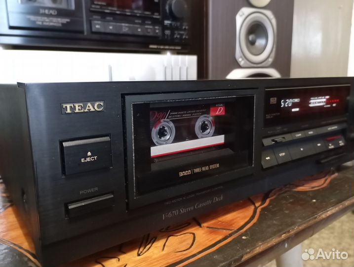 Кассетная дека Teac V670 Японец 100 Вольт