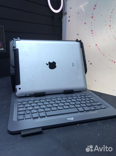 Чехол-клавиатура блютуз для смартфона и планшета