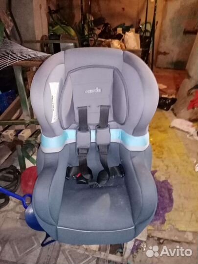 Детское кресло автомобили
