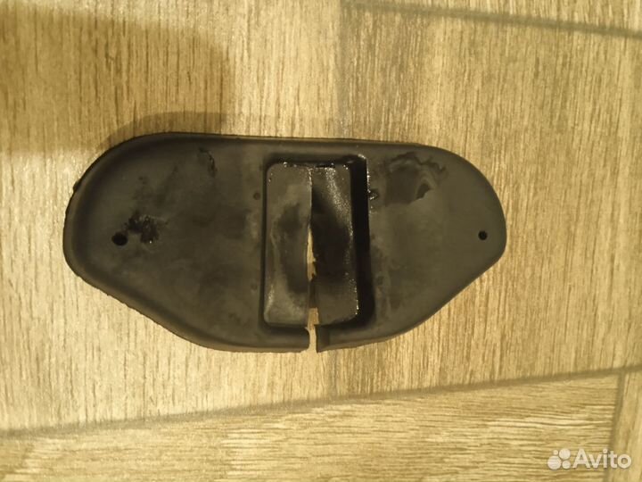 Заглушка (кожух) ограничителя дверей Audi 100, 200