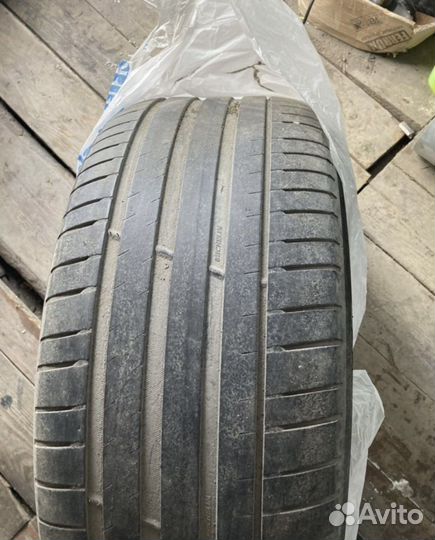 Michelin Pilot Sport 4 SUV 255/50 R19