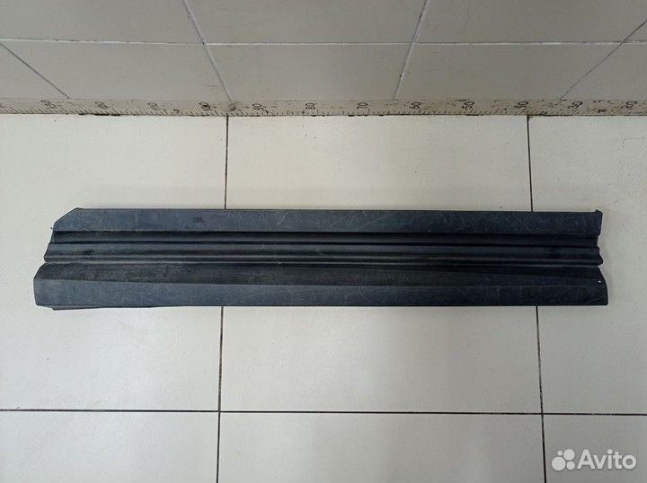 Молдинг двери передней левой Lexus RX