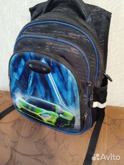 Школьный рюкзак