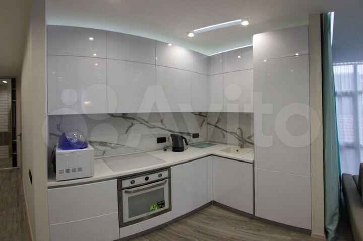 2-к. квартира, 65 м², 2/4 эт.