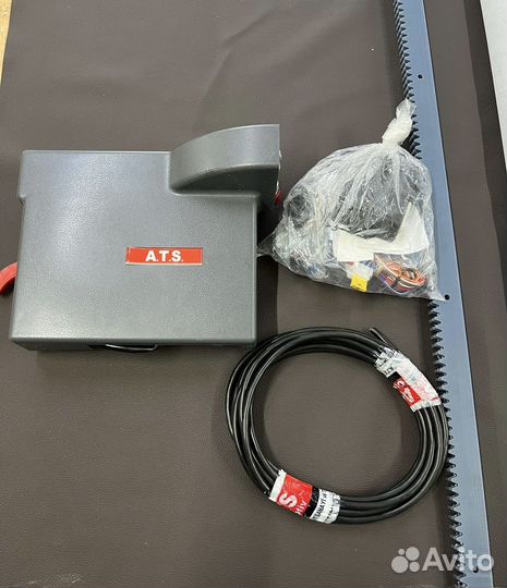 Электропривод двери на Микроавтобус