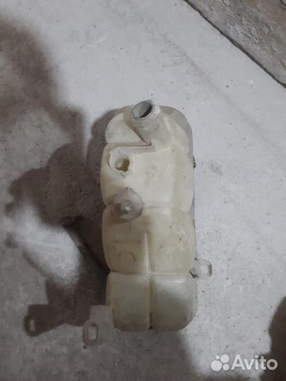 Расширительный бачок мерседес 202,208
