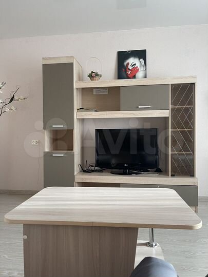 2-к. квартира, 53 м², 3/9 эт.