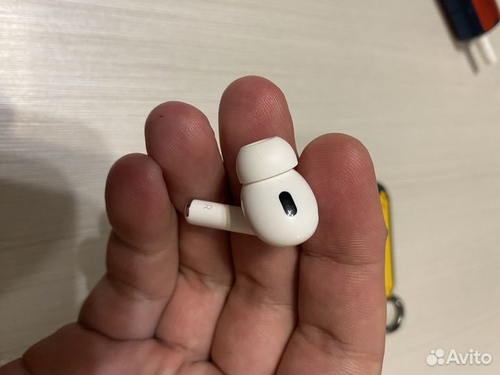 Наушник Apple AirPods Pro 2 правый