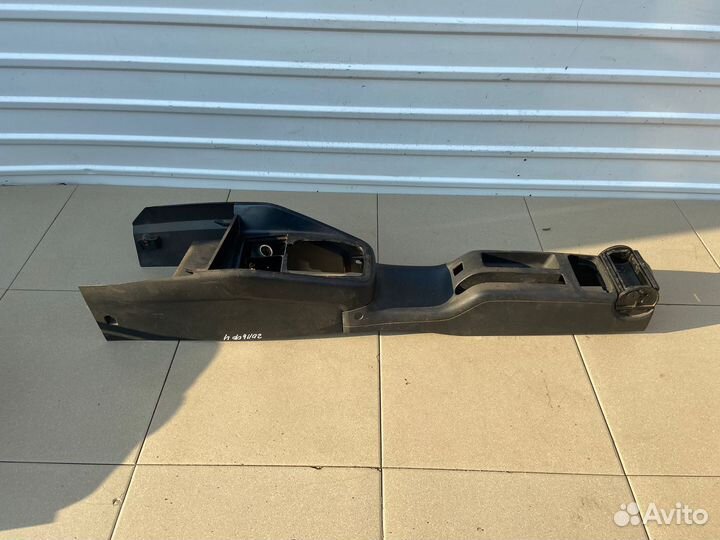 Тоннель пола Volkswagen Golf 4