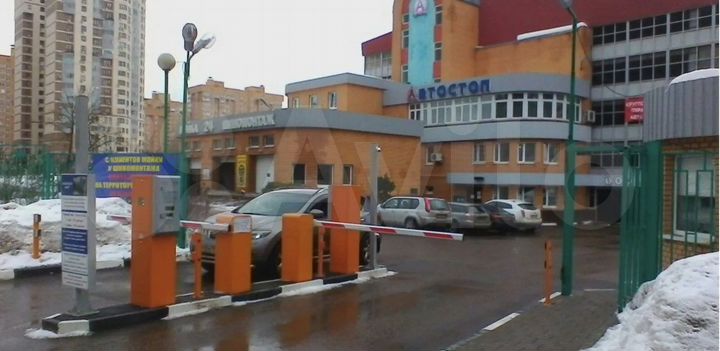 Машиноместо, 14 м²