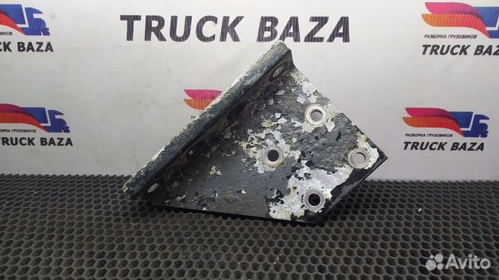 Кронштейн траверсы рамы Volvo VNL