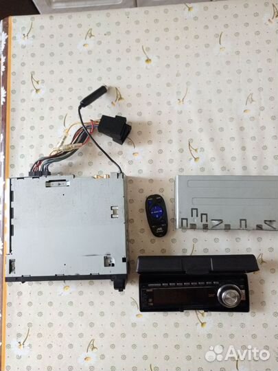 Автомагнитола JVC KD-G827