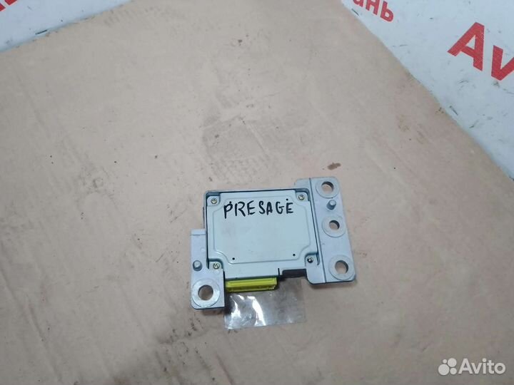 Блок управления Airbag Nissan Presage U30