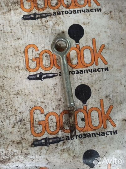 Крюк буксировочный Volvo S60