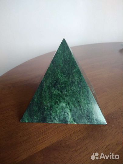 Пирамида грань 10,5 см