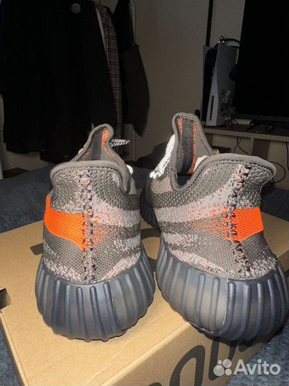 Yeezy 350 v2 beluga 10.5 US