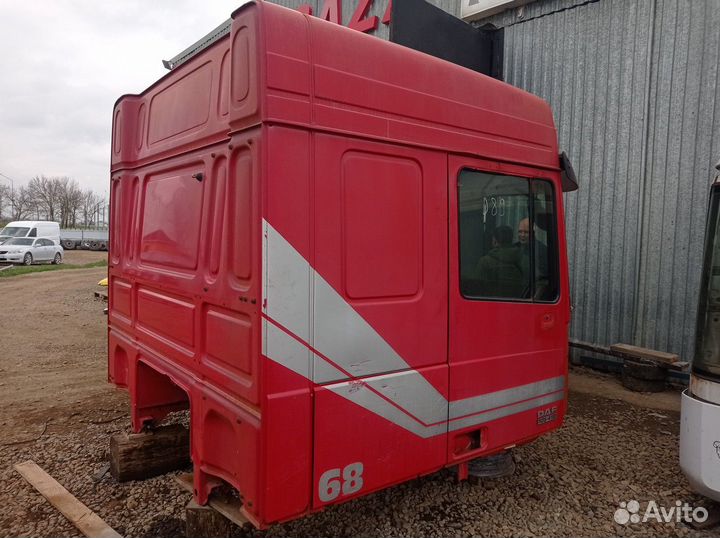 Четверть кабины правая сторона Daf XF105