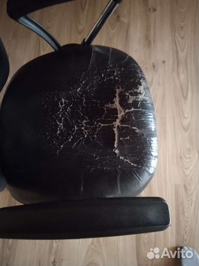 Компьютерное офисное кресло