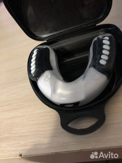 Капа спортивная Demlx