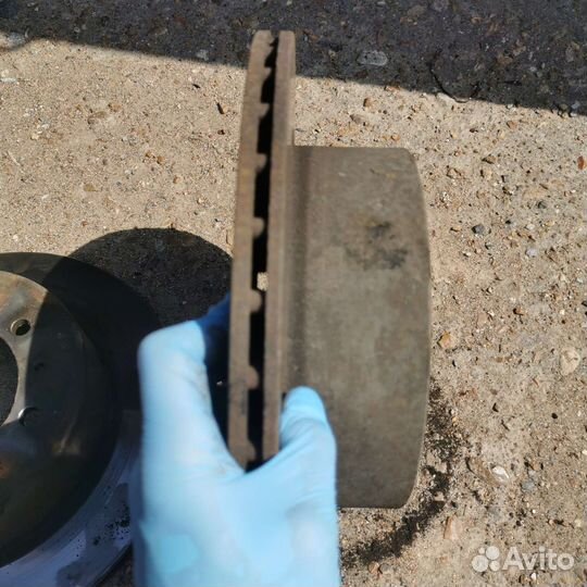 Суппорт тормозной Y60