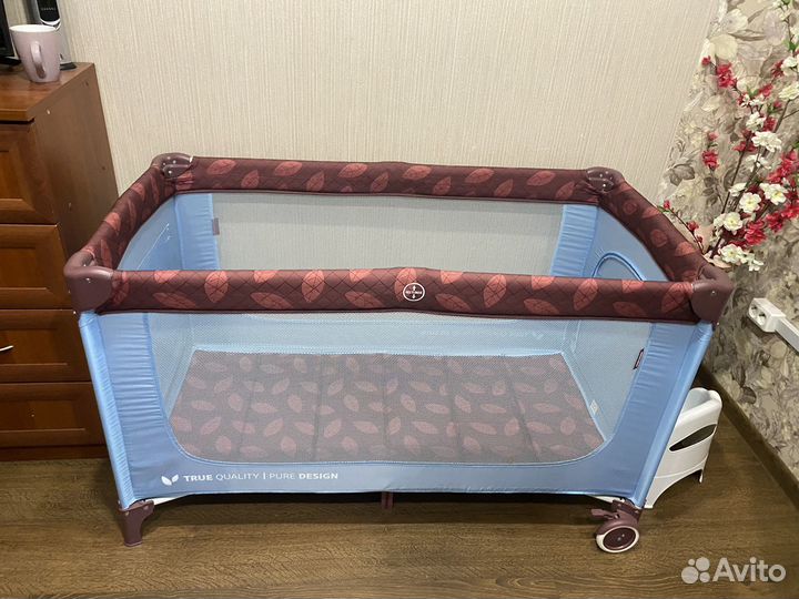 Детская кровать манеж