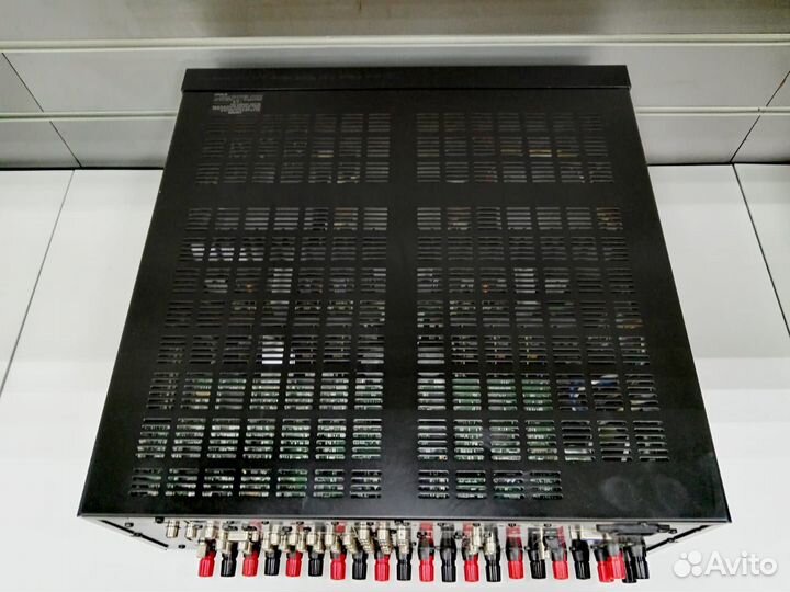 Ресивер Onkyo TX-NR1010