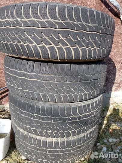 Viatti Bosco S/T V-526 235/65 R17