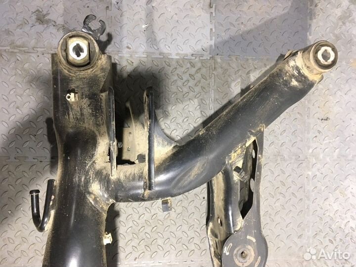 Балка задняя (Volkswagen Tiguan)