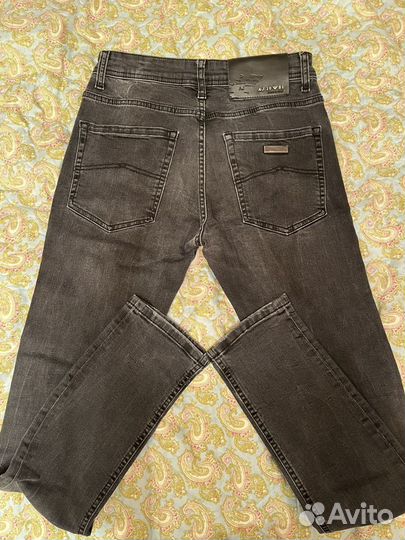 Джинсы armani jeans w30