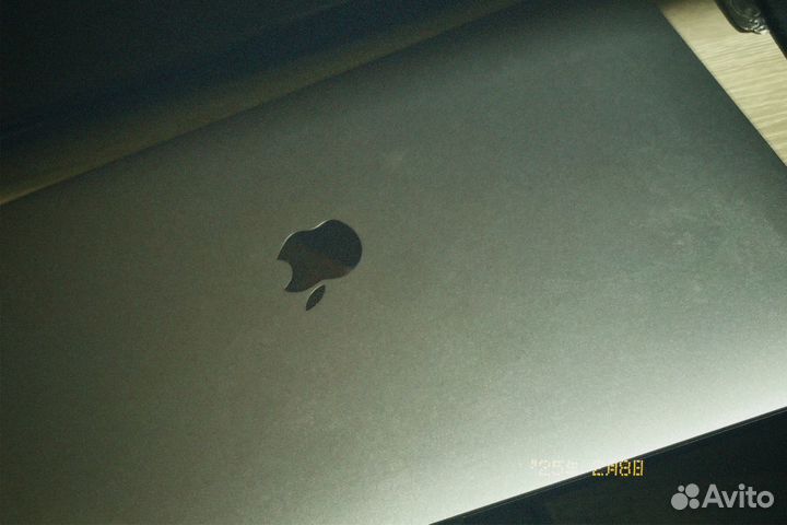 Macbook pro m2