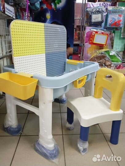 Детский стол и стул